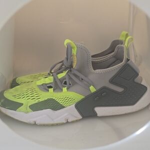 Men's Lime and Gray Air Huarache Athletic Shoes